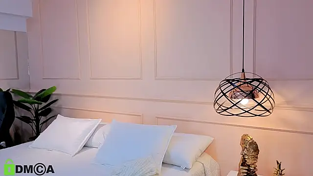 SHARONN     online show from 09-29-25, 04:08