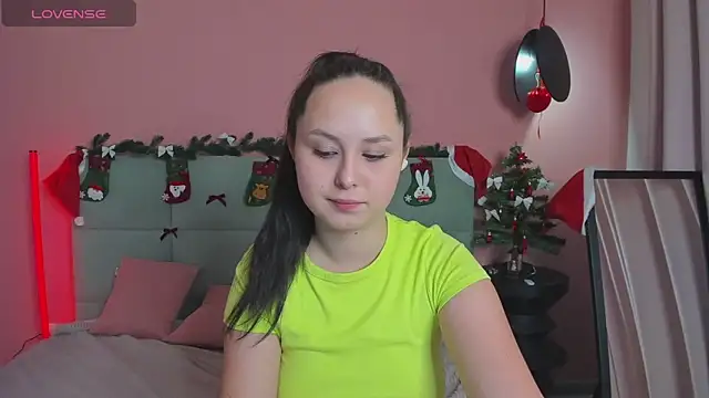 BeatriceReeves online show from 12-19-25, 12:58