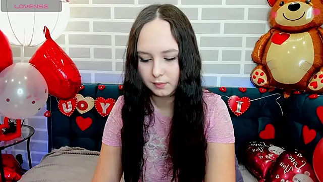 Snapshot of BeatriceReeves chatting on 02-09-26, 12:52 BeatriceReeves online show from 02-09-26, 12:52