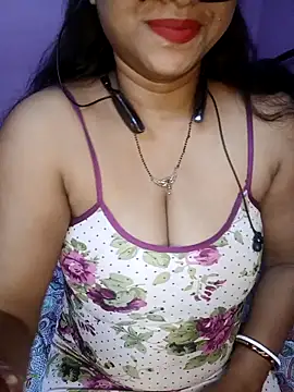 Snapshot of Sexy_Mona_Bhabhi chatting on 11-07-25, 06:12 Sexy Mona Bhabhi online show from 11-07-25, 06:12