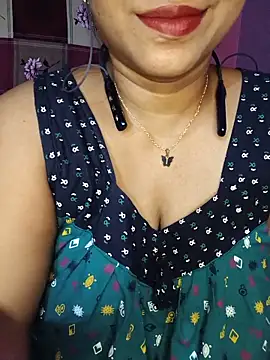 Sexy Mona Bhabhi online show from 06-17-26, 06:51