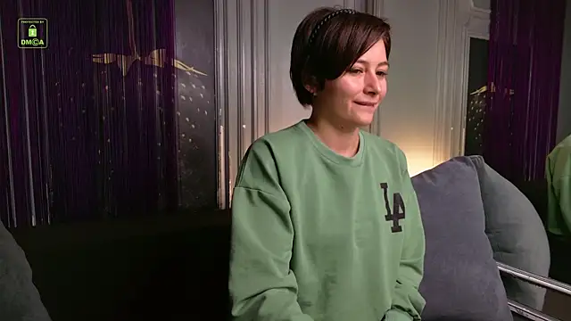 Ishtar Divine online show from 10-27-25, 03:13