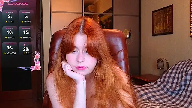 Penny Staaar online show from 11-13-25, 05:33