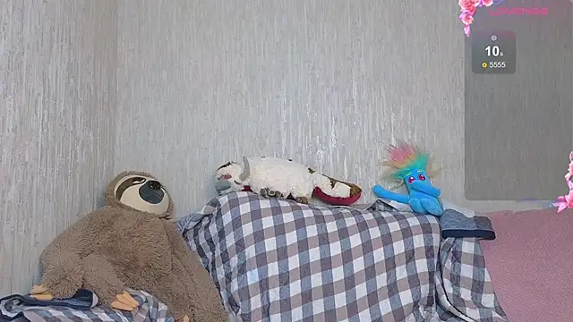 Penny Staaar online show from 02-23-26, 05:41