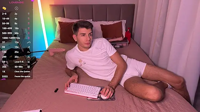 Walt Enjoy online show from 11-28-25, 06:08