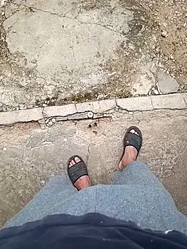 Snapshot of paubabando_ chatting on 11-22-25, 12:15 paubabando online show from 11-22-25, 12:15