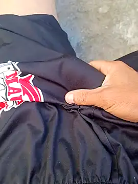 Snapshot of paubabando_ chatting on 12-20-25, 09:45 paubabando online show from 12-20-25, 09:45