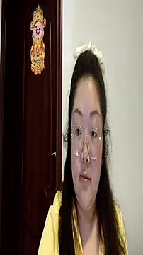 Weiwei5200 online show from 11-22-25, 11:31