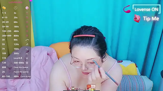 Weiwei5200 online show from 06-18-26, 03:05