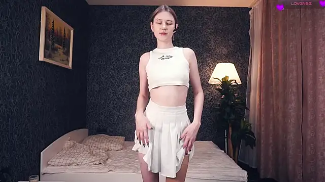 MoiraHavins online show from 12-22-25, 05:07