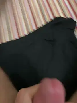 Snapshot of denizli18 chatting on 01-11-25, 01:32 denizli18 online show from 01-11-25, 01:32