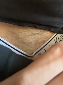 Snapshot of denizli18 chatting on 02-15-26, 10:47 denizli18 online show from 02-15-26, 10:47