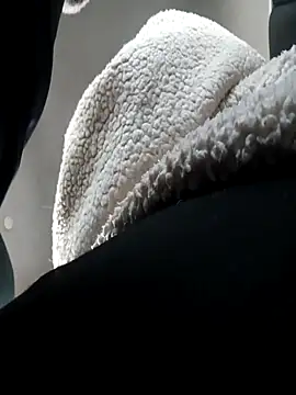 Snapshot of tuty_Tap chatting on 12-03-25, 08:19 tuty Tap online show from 12-03-25, 08:19