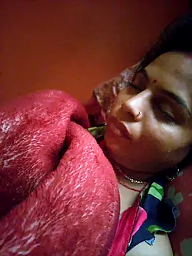 Snapshot of BusyMitt17 chatting on 02-24-26, 01:17 BusyMitt17 online show from 02-24-26, 01:17