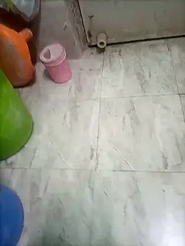 Snapshot of BusyMitt17 chatting on 02-25-26, 07:25 BusyMitt17 online show from 02-25-26, 07:25