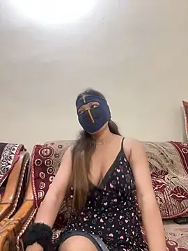 Snapshot of HoneyBearCpl chatting on 02-07-25, 03:12 HoneyBearCpl online show from 02-07-25, 03:12