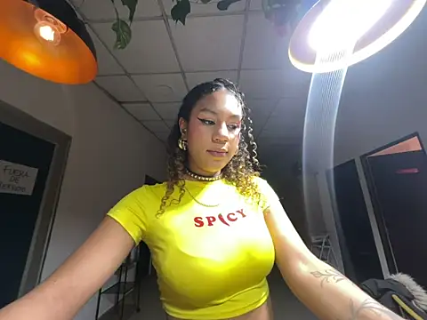 Snapshot of sade_jackson1 chatting on 02-12-26, 05:40 sade jackson1 online show from 02-12-26, 05:40