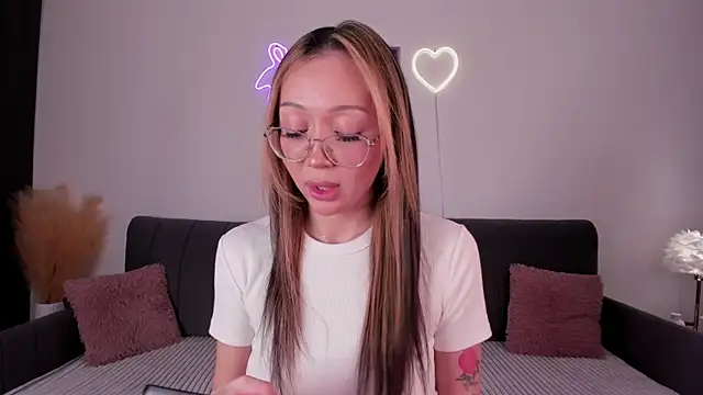 naomi asian online show from 07-20-26, 06:54