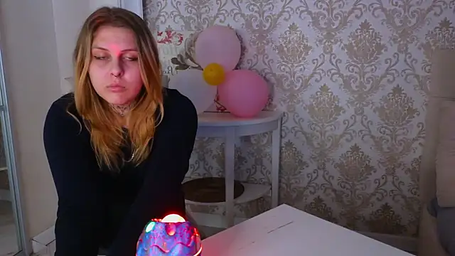 Snapshot of EngelCoombs chatting on 12-11-24, 06:31 EngelCoombs online show from 12-11-24, 06:31