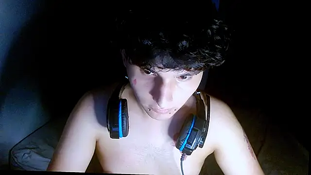 Charley quin online show from 04-11-26, 11:41