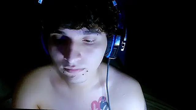 Charley quin online show from 04-17-26, 11:51