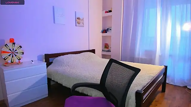 Ellista online show from 12-04-25, 09:08