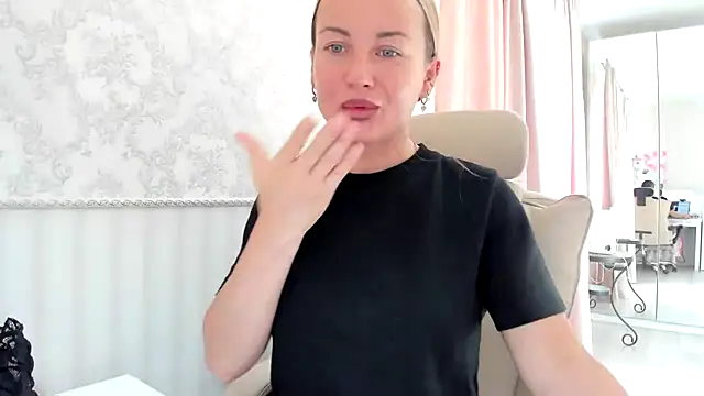 jennifer838 online show from 06-25-26, 01:38