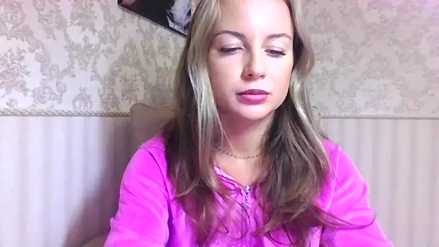 Snapshot of jennifer838 chatting on 09-15-25, 12:49 jennifer838 online show from 09-15-25, 12:49