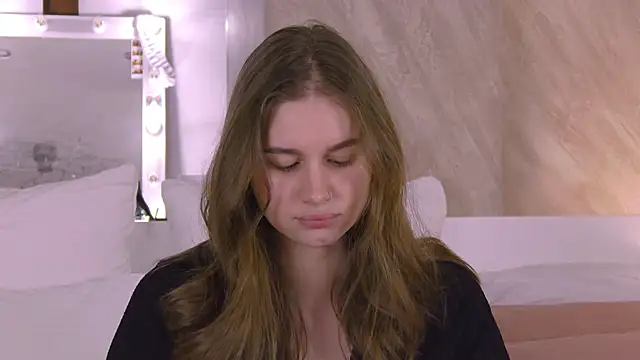 EllieHayes online show from 02-04-26, 07:53