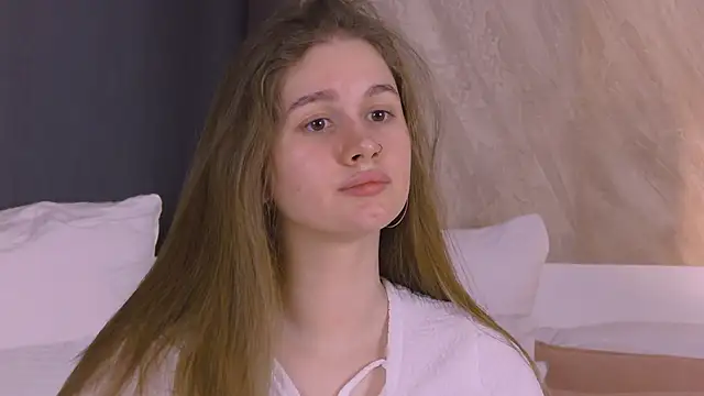 EllieHayes online show from 03-15-26, 09:22