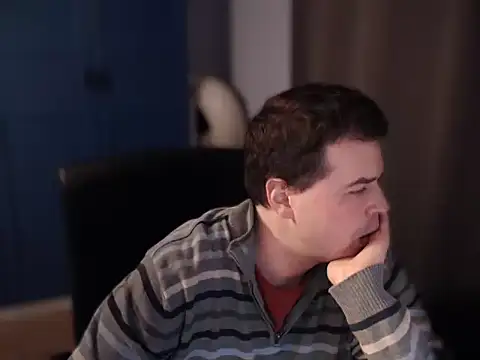 CuteMan33 online show from 10-31-25, 11:44