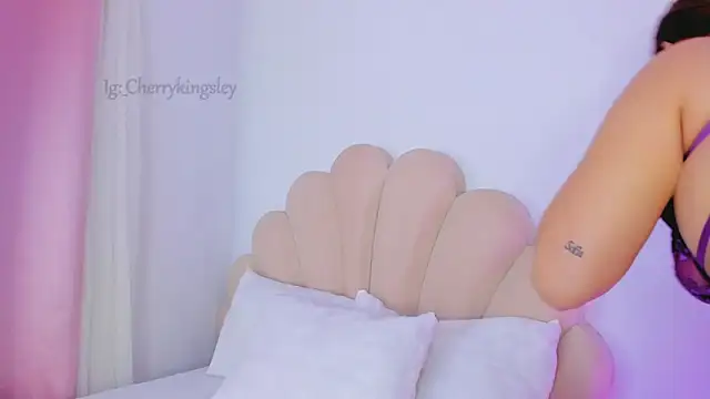 cherrykingsley1 online show from 06-01-26, 05:29