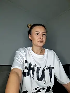 Snapshot of AudreyJoy chatting on 01-04-25, 11:06 AudreyJoy online show from 01-04-25, 11:06