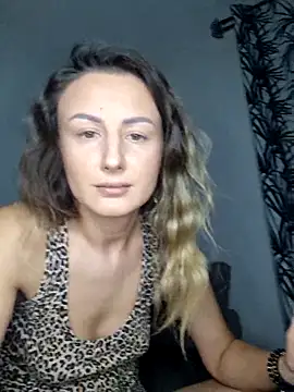 Snapshot of AudreyJoy chatting on 01-19-25, 01:32 AudreyJoy online show from 01-19-25, 01:32