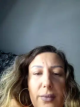 Snapshot of AudreyJoy chatting on 01-09-25, 09:47 AudreyJoy online show from 01-09-25, 09:47