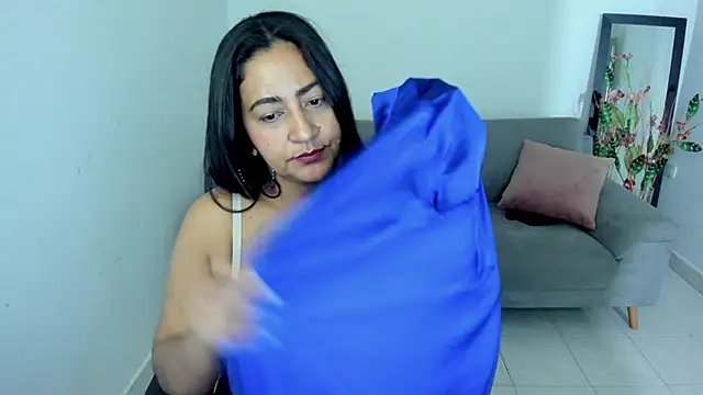 Adele Sweett online show from 11-08-25, 10:30