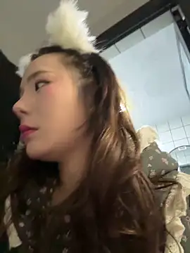 ChuChu1991 online show from 12-17-25, 04:39