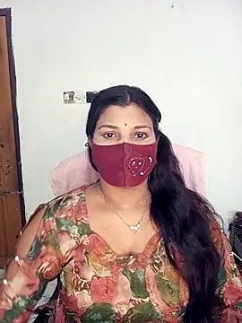 Hot-Angel  online show from 11-12-25, 02:04