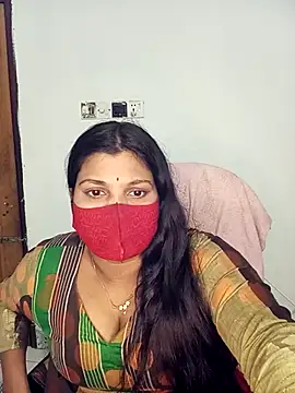 Hot-Angel  online show from 11-18-25, 05:49