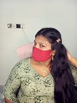 Hot-Angel  online show from 11-08-25, 04:10