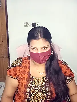 Hot-Angel  online show from 10-31-25, 03:30