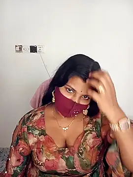 Hot-Angel  online show from 11-08-25, 04:05