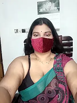 Snapshot of Hot-Angel_ chatting on 04-23-26, 06:53 Hot-Angel online show from 04-23-26, 06:53