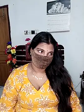 Snapshot of Hot-Angel_ chatting on 06-07-26, 03:39 Hot-Angel online show from 06-07-26, 03:39