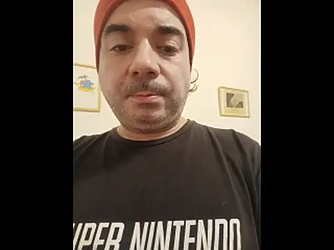 Snapshot of CCComandante chatting on 05-14-26, 10:34 CCComandante online show from 05-14-26, 10:34
