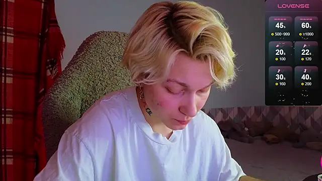 esajukyy online show from 02-12-25, 03:49