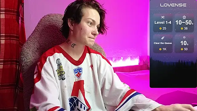 esajukyy online show from 10-16-25, 02:14