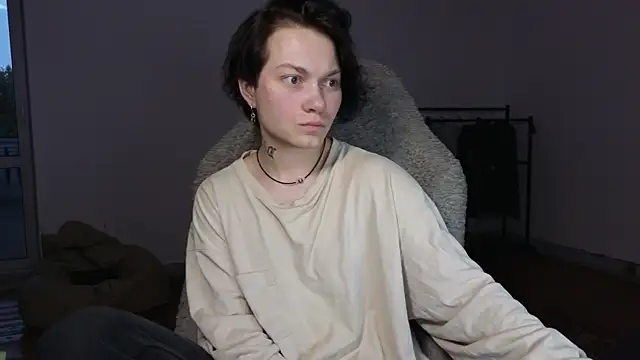 esajukyy online show from 07-15-26, 03:19