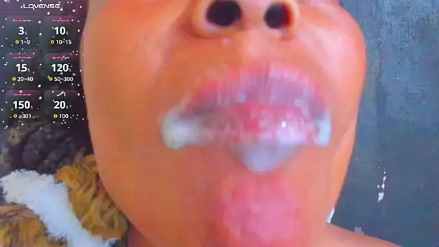 KamariaFyre online show from 11-04-25, 04:00