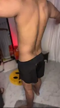 Snapshot of nick__yy chatting on 06-19-26, 07:14 nick yy online show from 06-19-26, 07:14